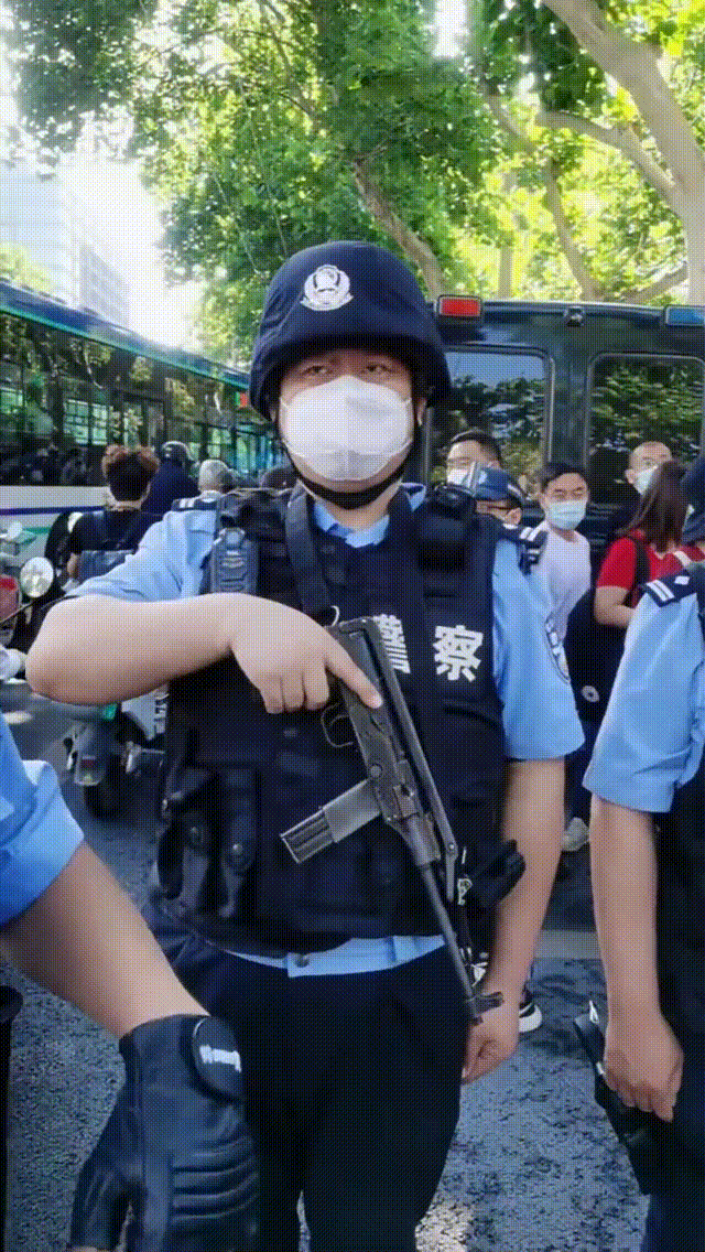 防守如铁桶一般，球队稳固阵地全力守护