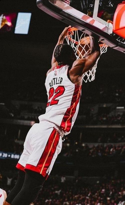 热火战胜森林狼，巴特勒意外受伤