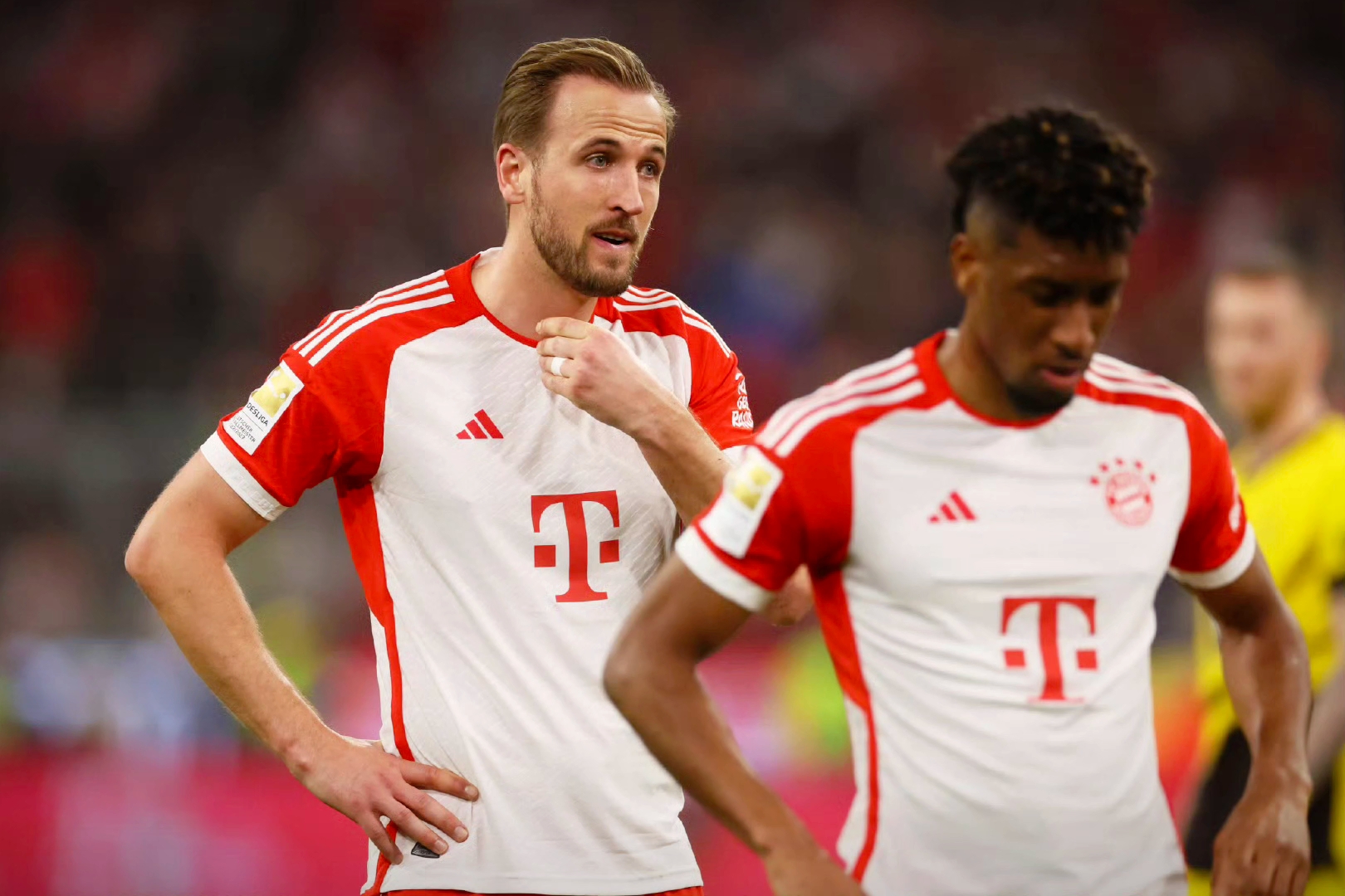 关于拜仁慕尼黑全队合力扳回局势，迎来胜利的信息