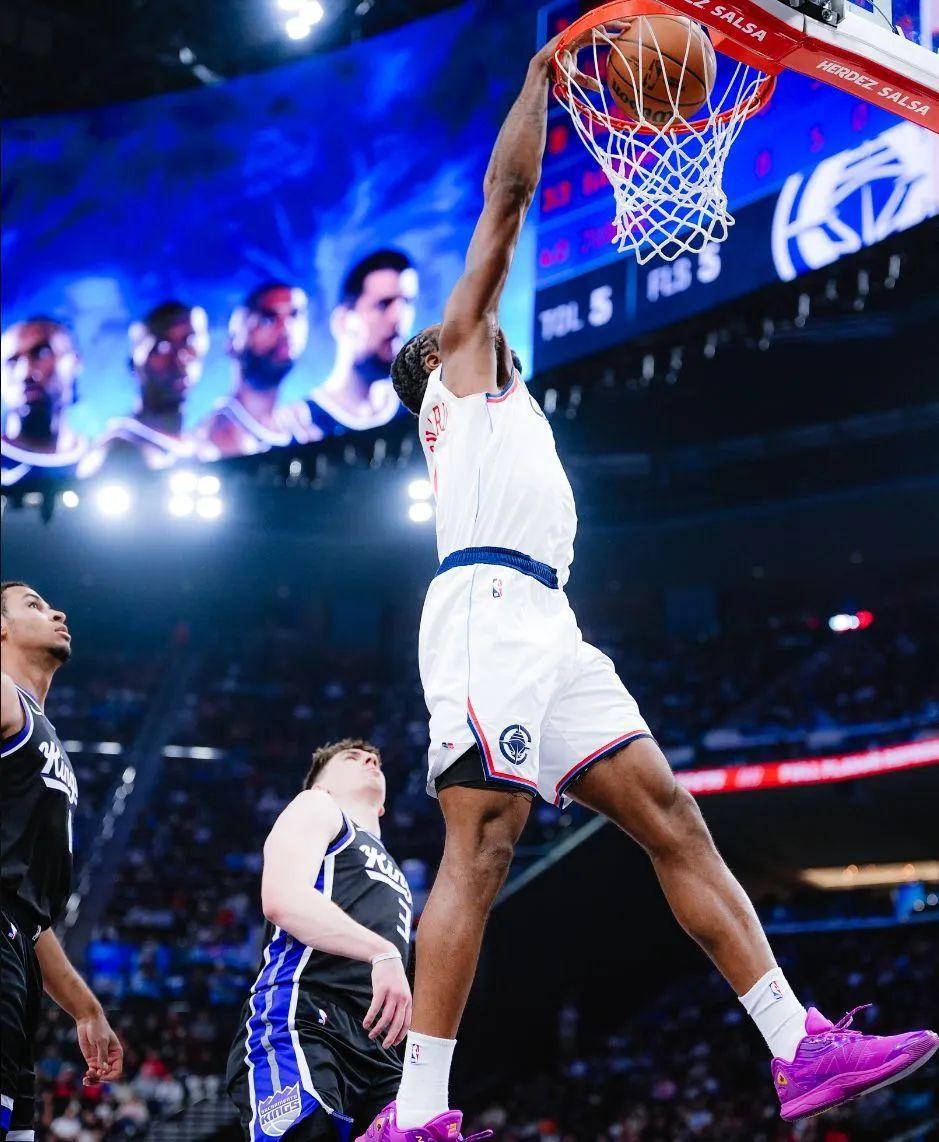 关于巴西男篮绝地反击独行侠，伦纳德一己之力扛起全队的信息