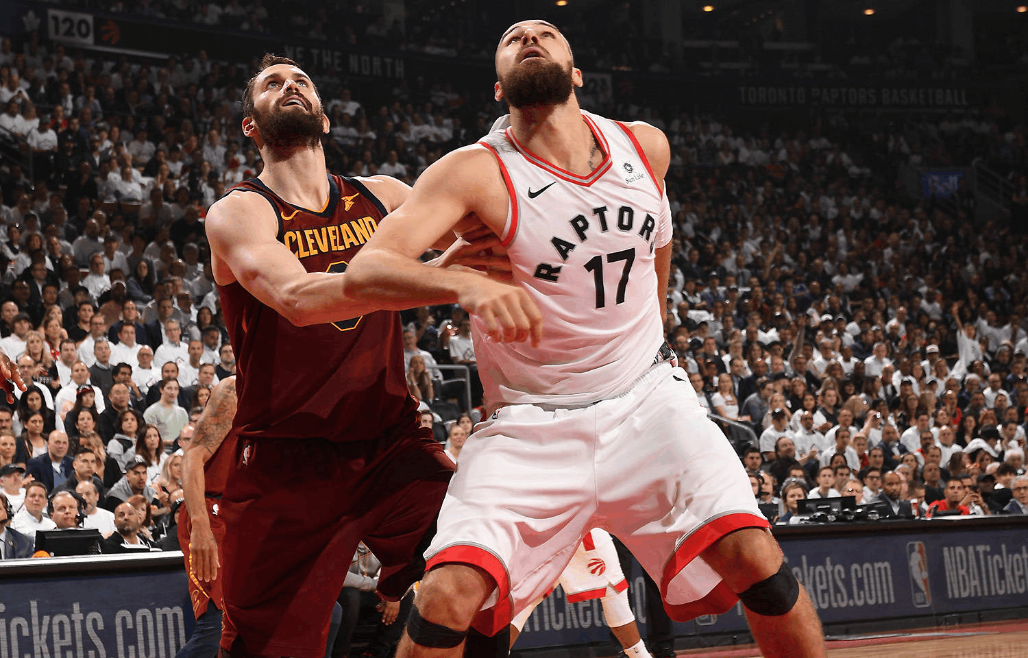 猛龙豪取骑士，取得关键胜利