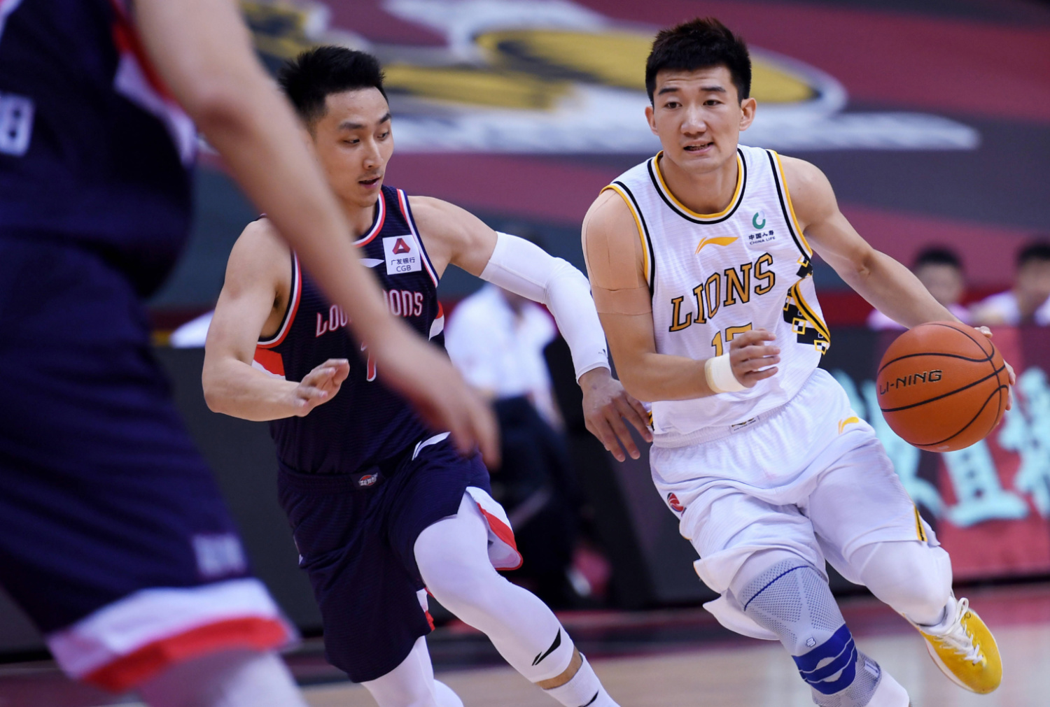 江苏队碾压鹈鹕,孙铭徽状态火热的简单介绍 江苏队碾压鹈鹕,孙铭徽状态火热的简单介绍