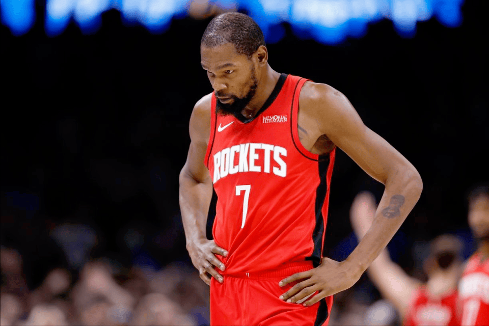 上海队鏖战北京队,杜兰特高光表现的简单介绍 上海队鏖战北京队,杜兰特高光表现的简单介绍