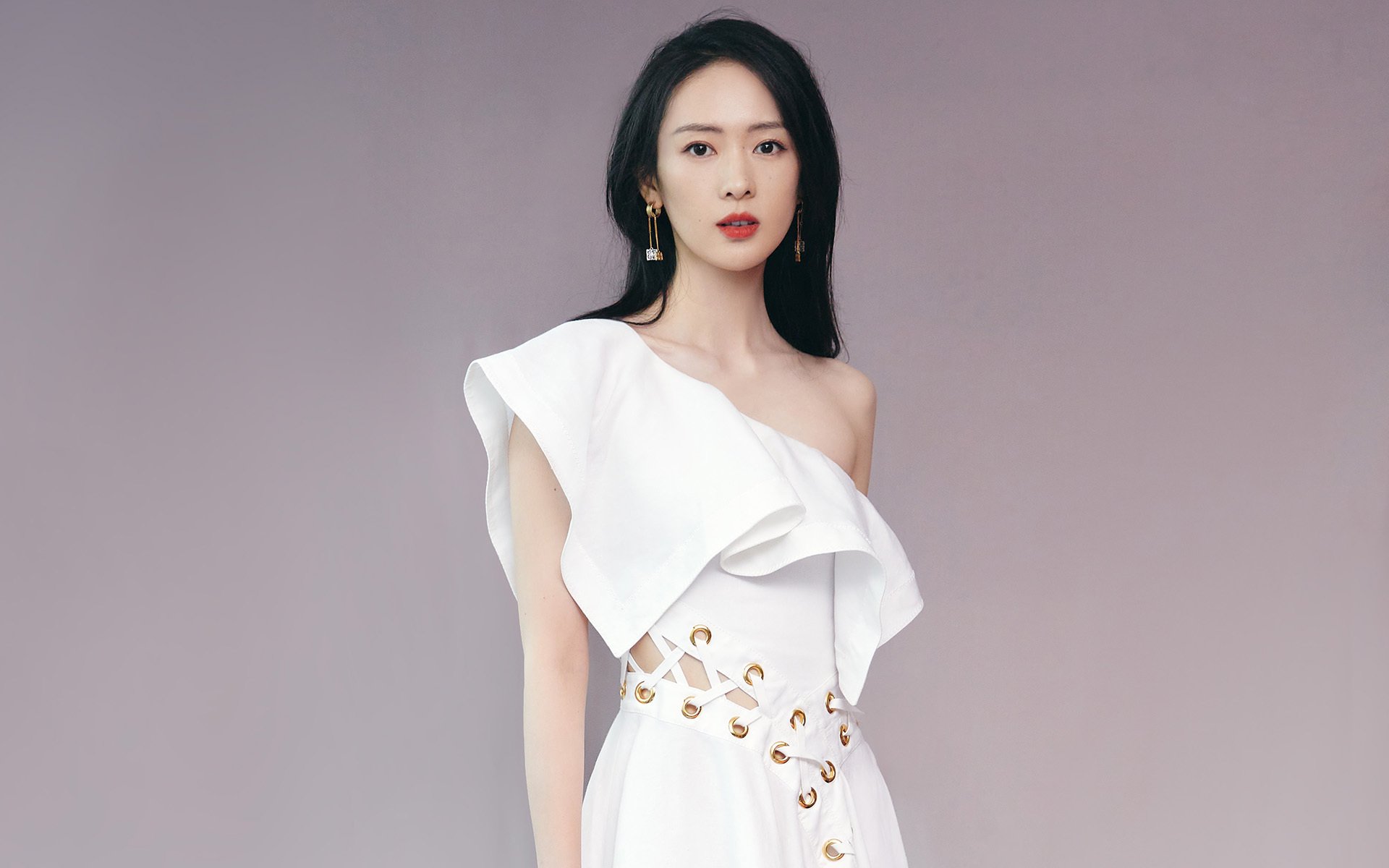 赛道如战场,F1揭幕战的哥斯达黎加式封锁,如何窒息了塞维利亚的狂飙之梦