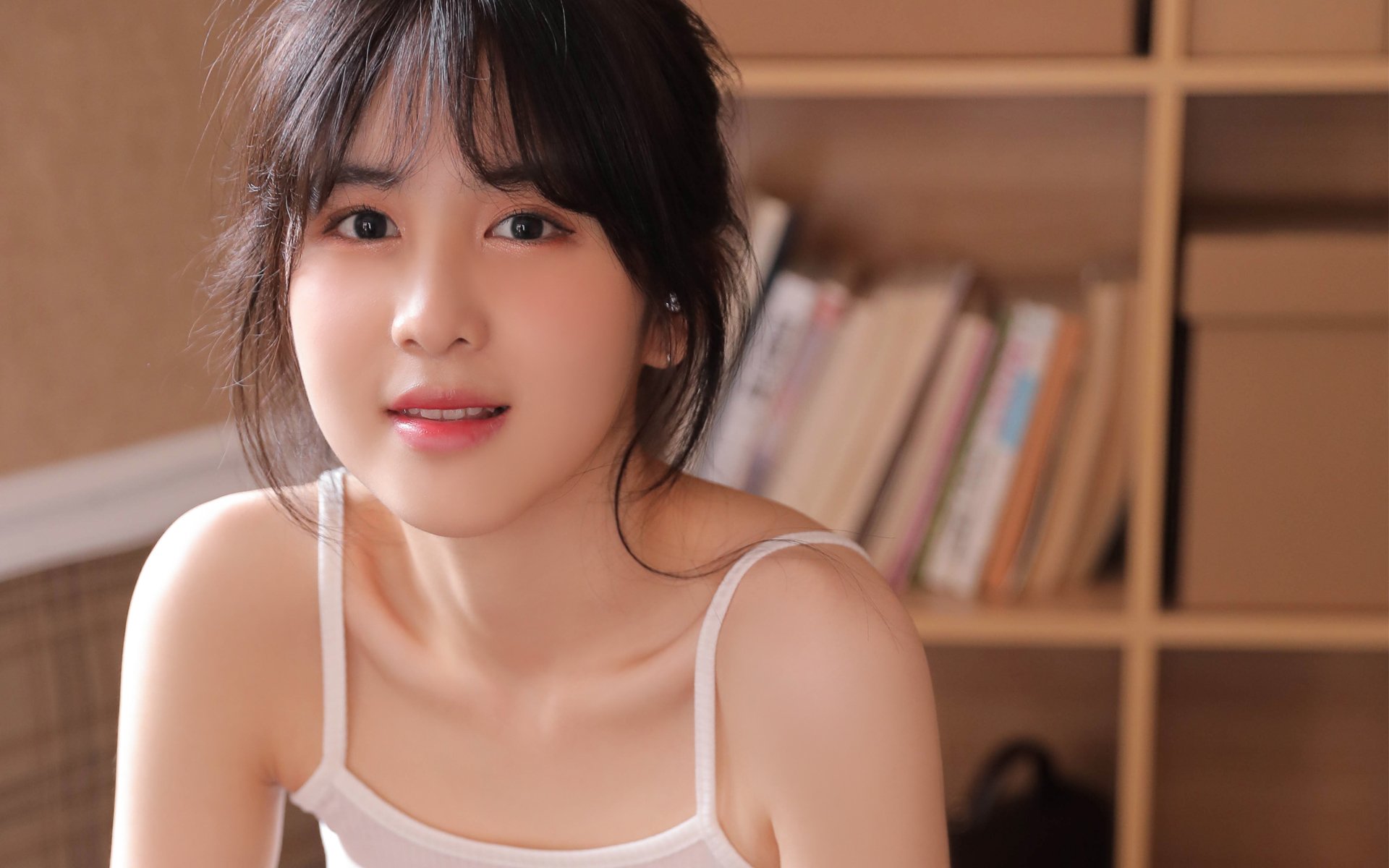 东决关键战焦点战，新疆队火力全开，压制黄蜂锁定胜局