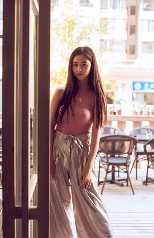 防守的艺术，哈利伯顿锁死猛龙，76人鏖战取胜