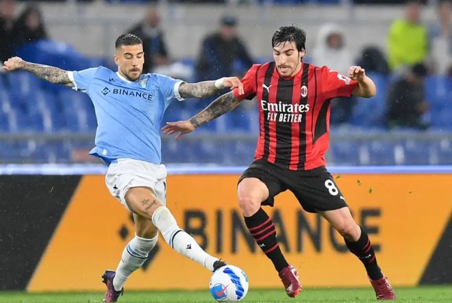 拉齐奥对阵罗马，阿尔瓦雷斯防守端锁死对手